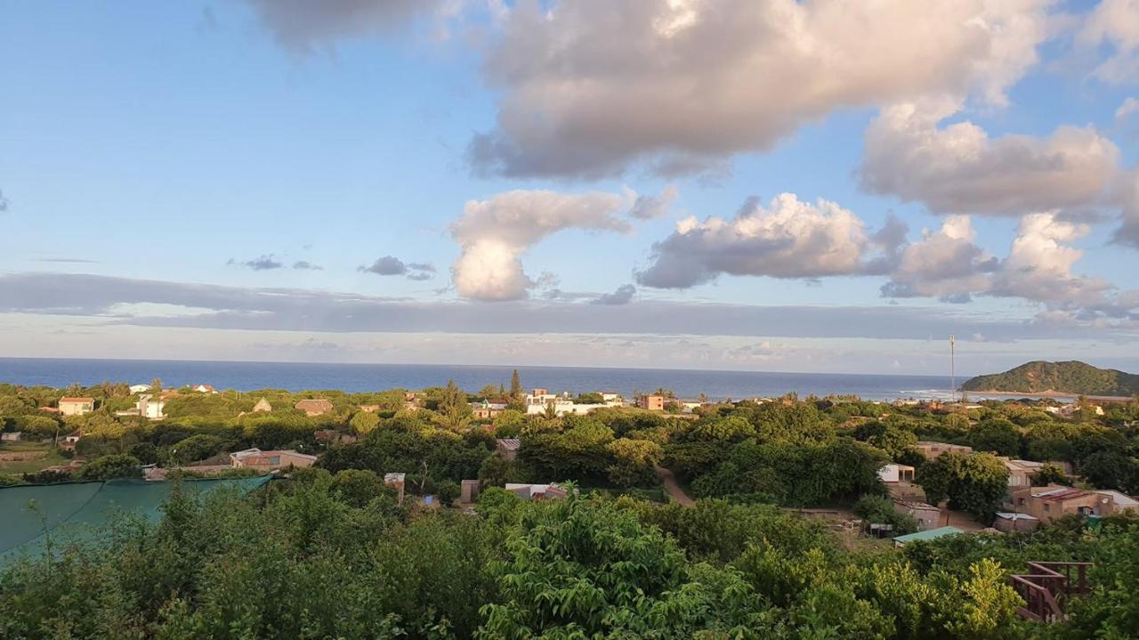 Mozbevok Coconut View Resort بونتا دو أورو المظهر الخارجي الصورة